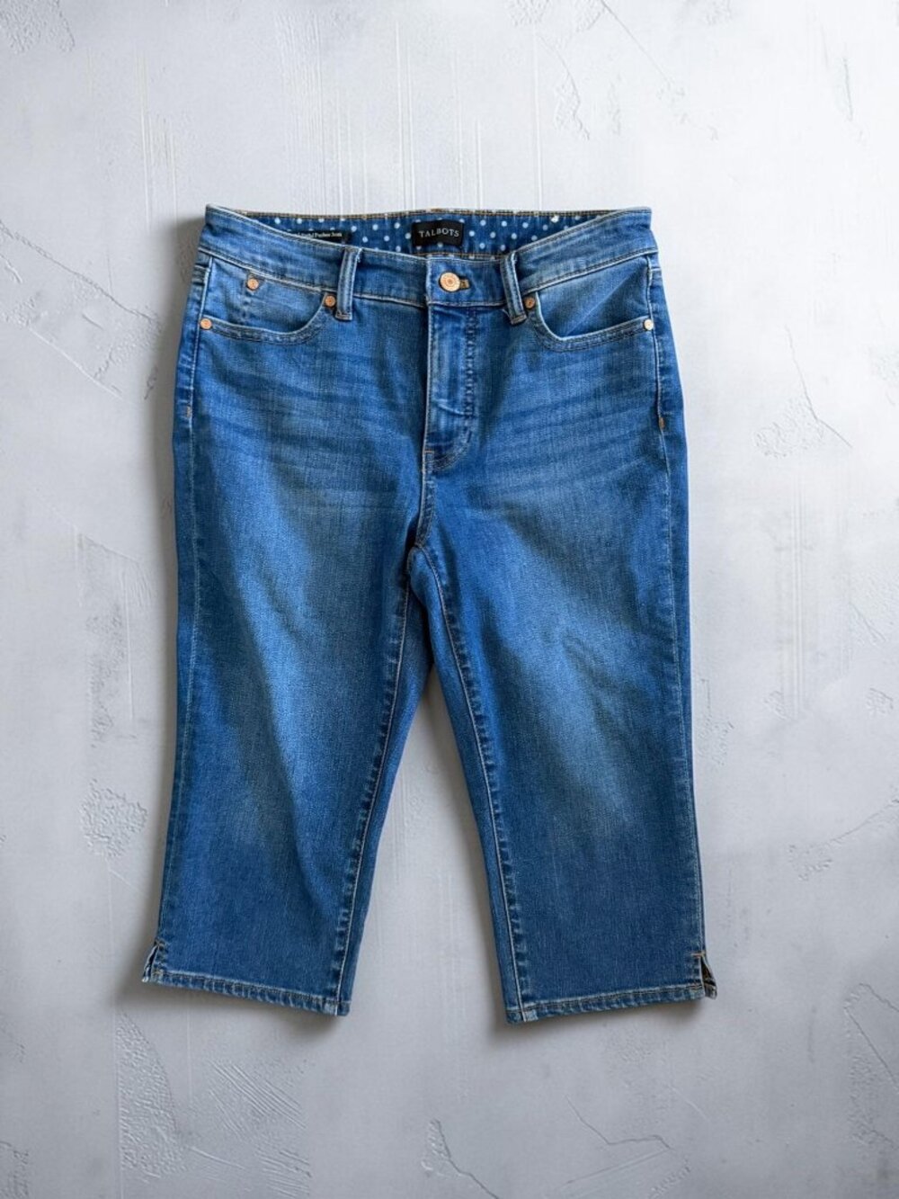 TALBOTS Medium Wash Pedal Pusher Jeans Size 4 Petite